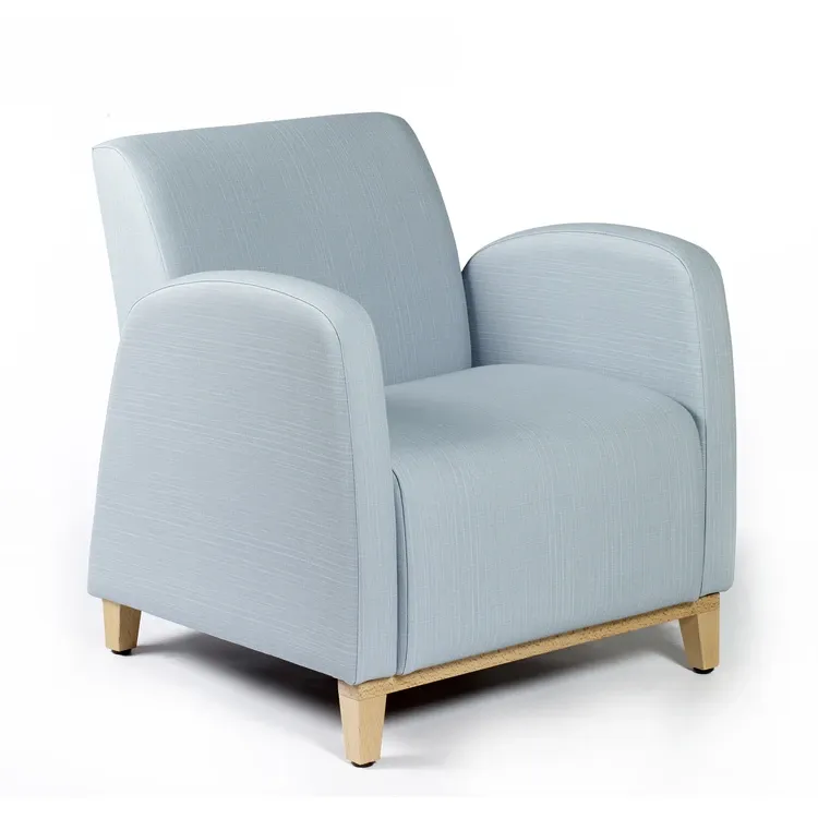 Fauteuil de chambre en tissu bleu clair